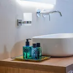 Dimora Zahira Your Italian Escape In Steps From The Sea 아파트