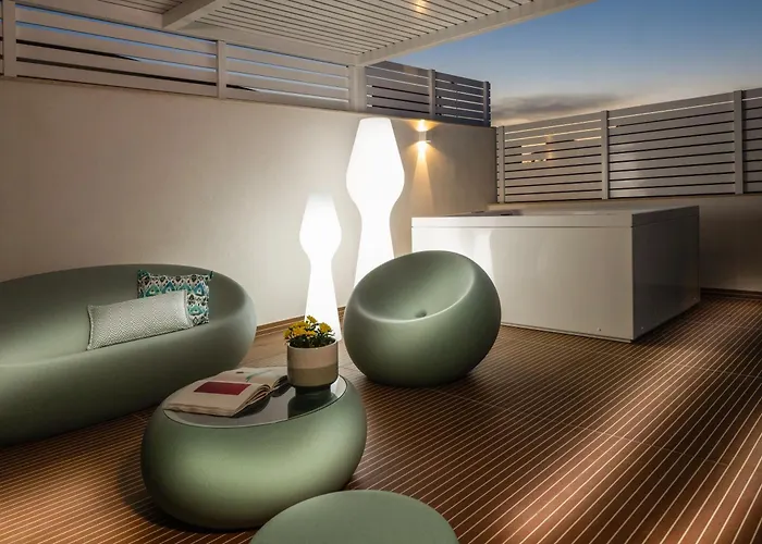 Dimora Zahira Your Italian Escape In Steps From The Sea Lägenhet