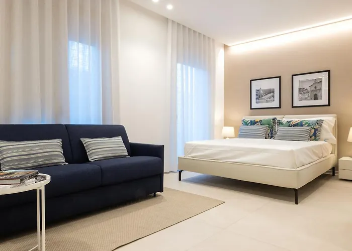 Dimora Zahira Your Italian Escape In Steps From The Sea *